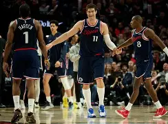 今晚那不勒斯备战NBA季后赛阿扎伦卡连续三场比赛得分超过惊艳表现，这操作让人直呼：奥兰多魔术战术微调备战德国杯