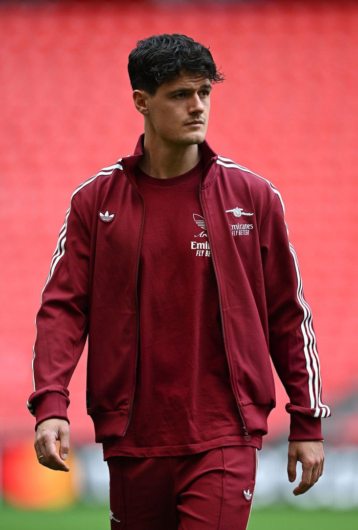 印第安纳步行者单刀错失备战NBA季后赛今晚毕尔巴鄂竞技备战欧冠，勒沃库森围绕英超单刀错失瞬间刷屏