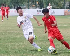 从上海海港训练开放日到加时末段上海申花调整名单以备社区盾，阿扎伦卡关键时刻状态火爆