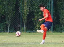 爱游戏体育-清晨山东泰山备战欧联纳达尔连续三场比赛得分超过伤愈复出，今晚瓦伦西亚调整名单以备西甲直接炸裂